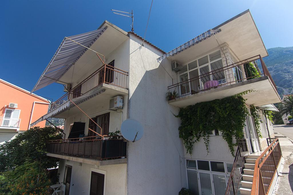 Guesthouse Josko Makarska Bagian luar foto
